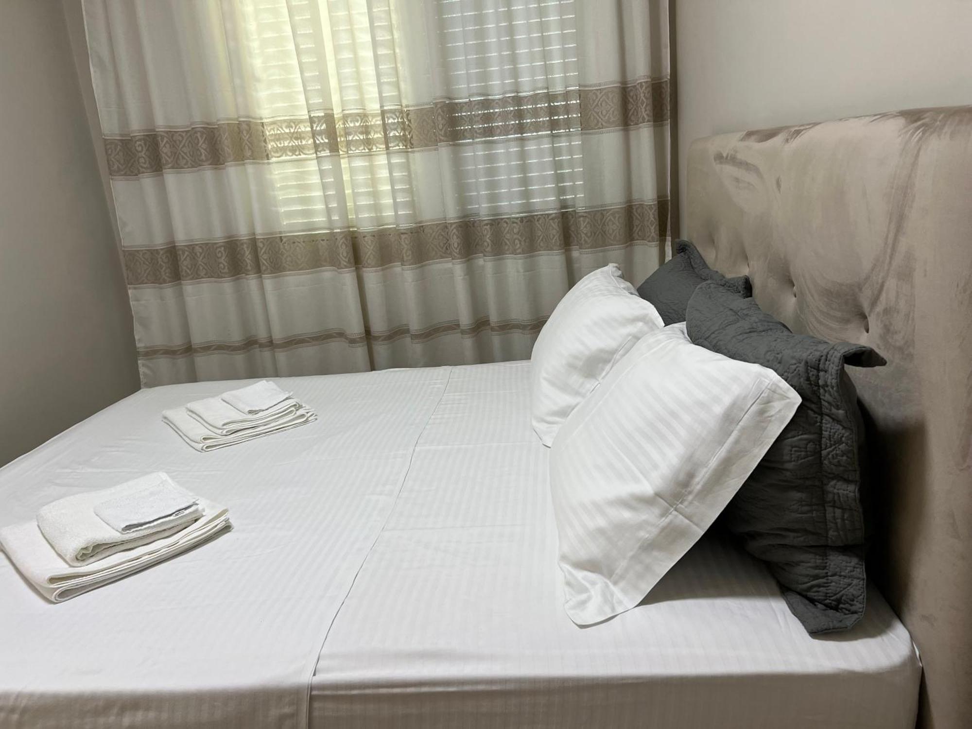 Center View Luxury Apartment Τίρανα Εξωτερικό φωτογραφία