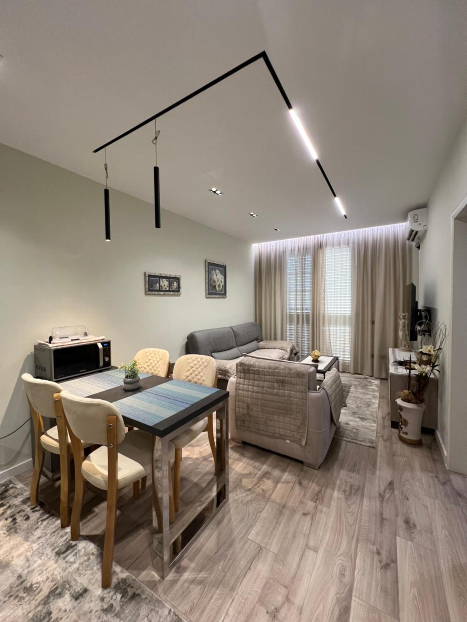 Center View Luxury Apartment Τίρανα Εξωτερικό φωτογραφία
