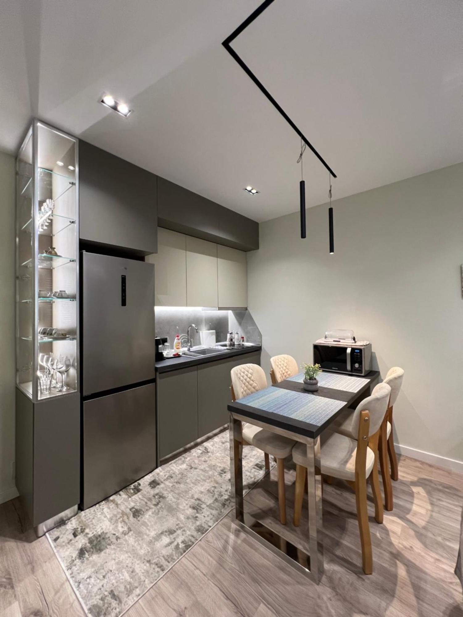 Center View Luxury Apartment Τίρανα Εξωτερικό φωτογραφία