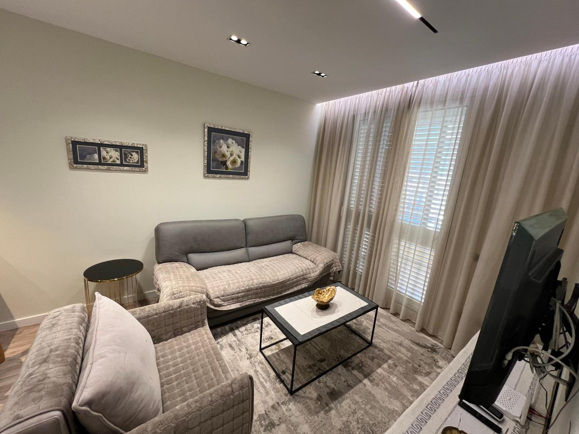 Center View Luxury Apartment Τίρανα Εξωτερικό φωτογραφία