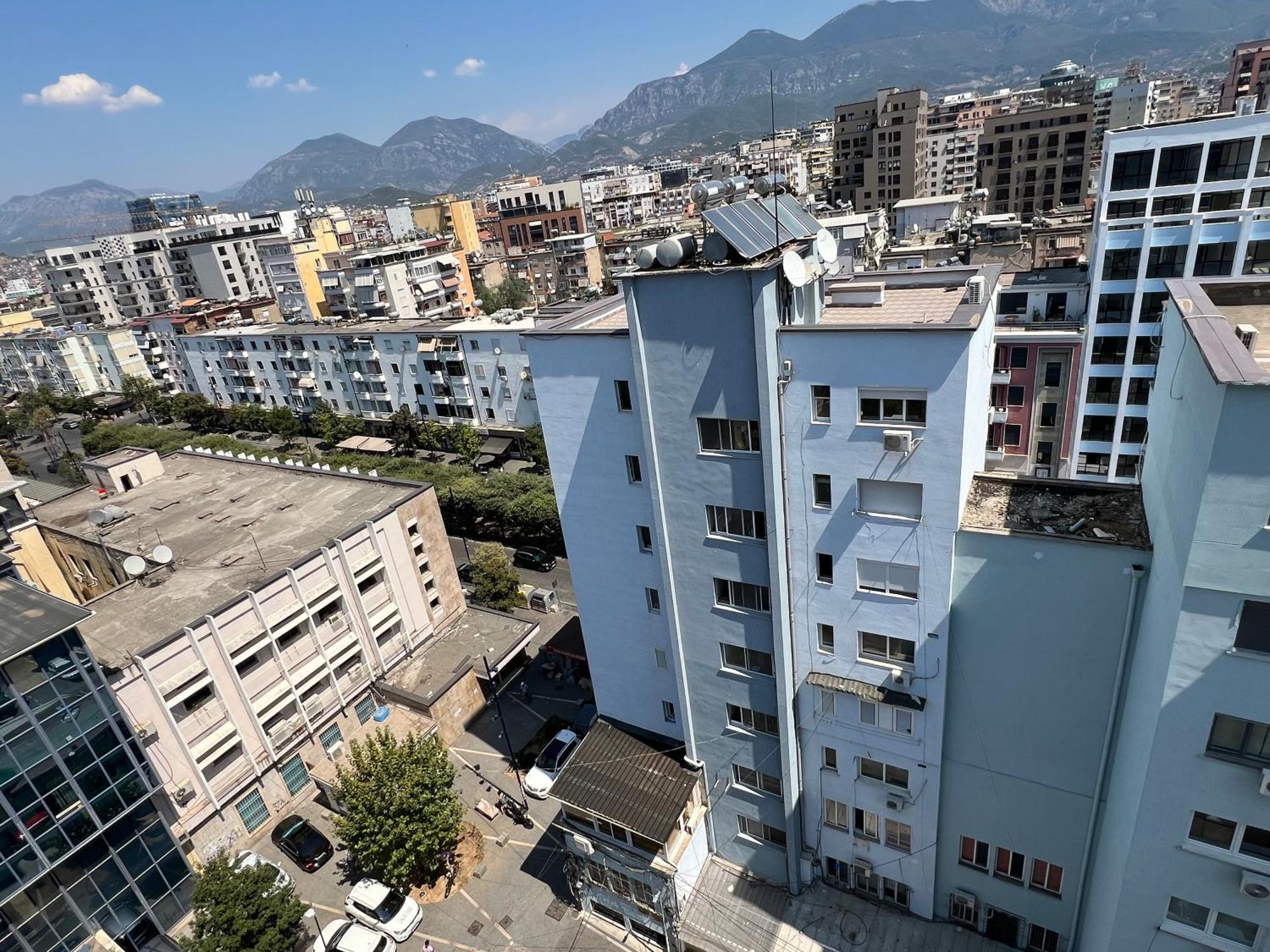 Center View Luxury Apartment Τίρανα Εξωτερικό φωτογραφία